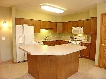 5th image of 365 Graceland Ave Unit 201