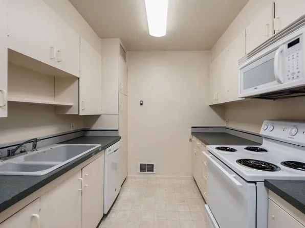 Comstock Apartments, 203 W Comstock St #18243355, Seattle, WA 98119