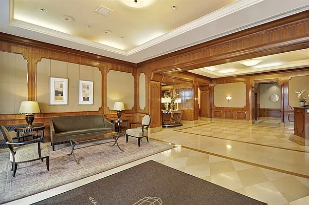 Sold by Corcoran | media 21