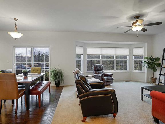 5th image of 316 Magoffin Trails Ct
