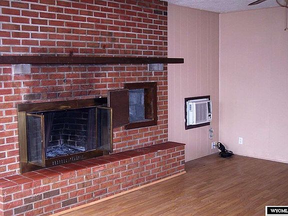 2nd image of 2325 E C St