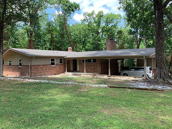 2nd image of 10000 Westleigh Dr SE