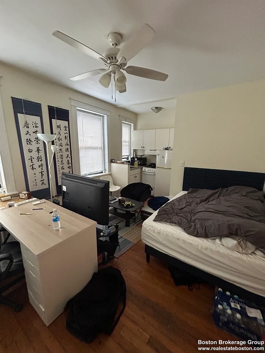 Photo 2 of 9 - 39 Hemenway St #16 - Boston, MA Building Photo - 39 Hemenway St #16