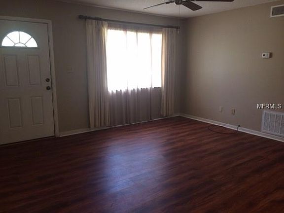 3rd image of 10144 Searcy Ct