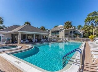 65 Emerald Woods Dr APT E8, Naples, FL 34108