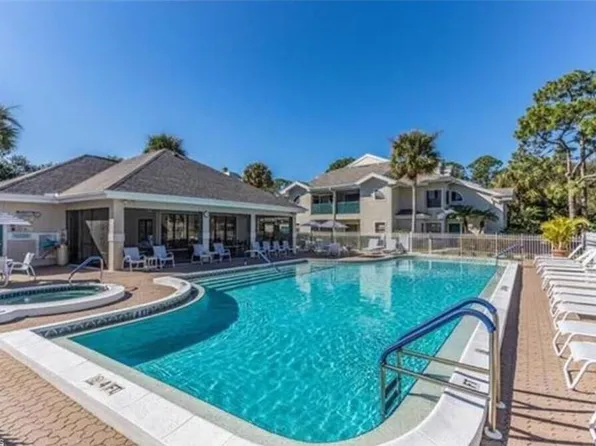 65 Emerald Woods Dr APT E8, Naples, FL 34108