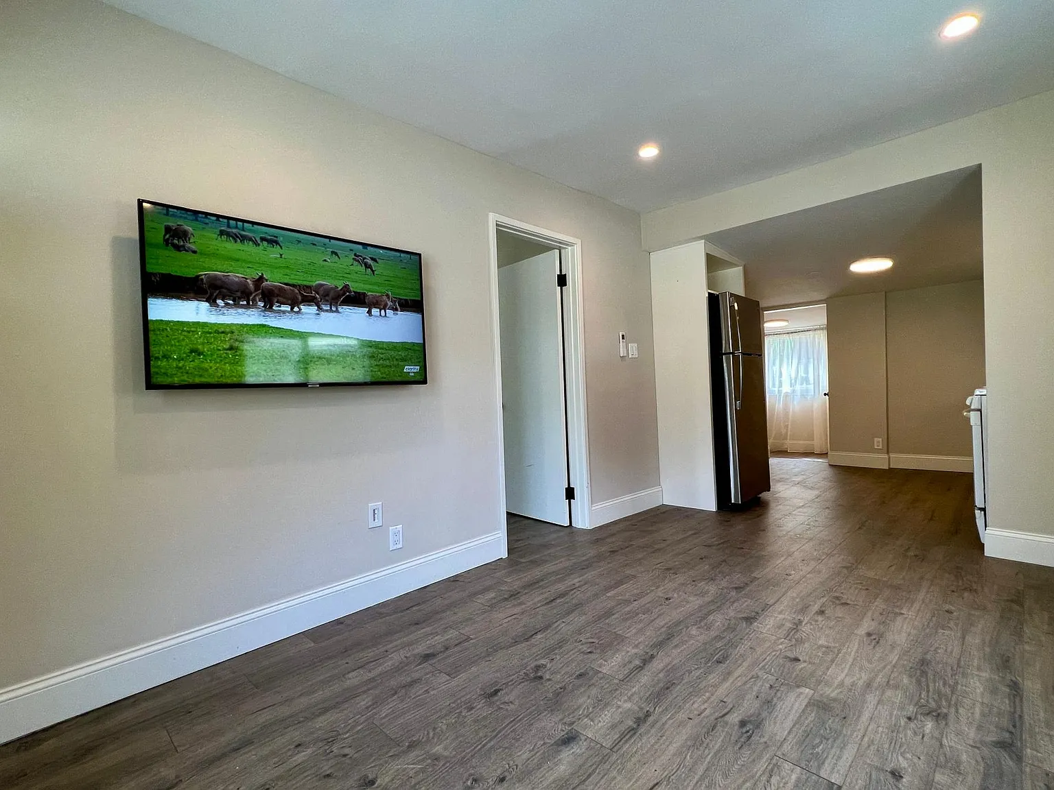 5518 Media Dr — Photo 3