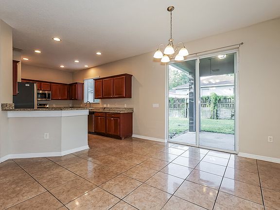 5th image of 11813 Mango Groves Blvd