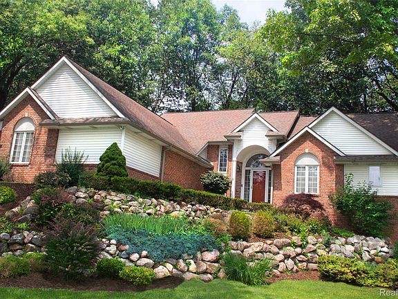 2nd image of 7781 Partridge Hill Dr