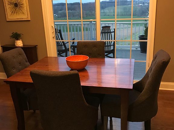 Breakfast room