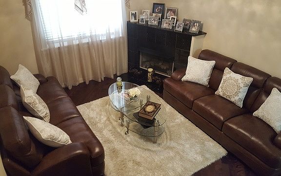 4th image of 3214 W Berteau Ave #1