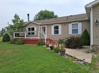 1344 Lincoln Ave, Mount Morris, MI 48458