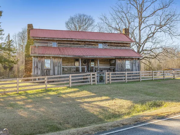 28 Ayersville Rd, Toccoa, GA 30577