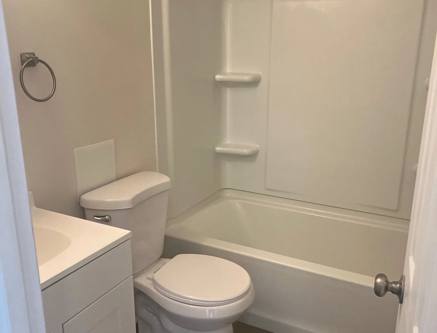 1 bed, $1,325 — Photo 4