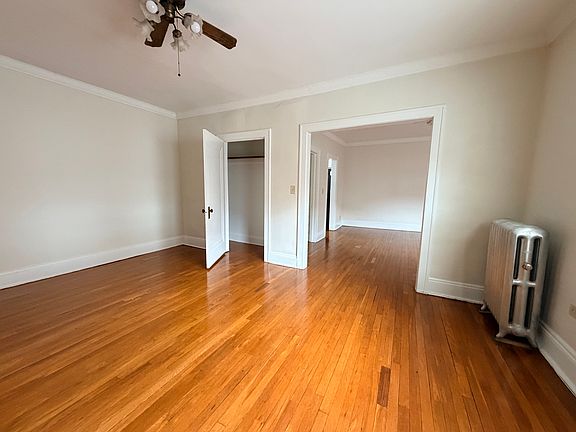 5th image of 11851 Lake Ave