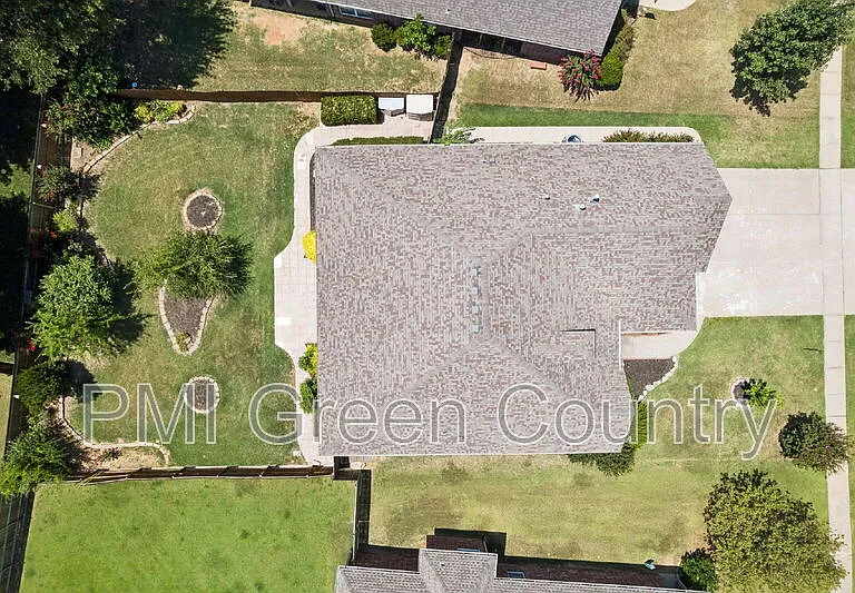 7305 E Indianola St — Photo 35