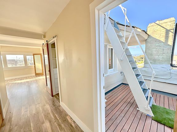 2nd image of 14 Westminster Ave Penthouse 0