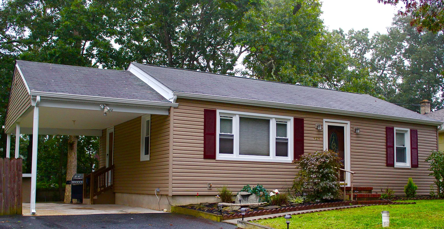 424 Shady Ln photo 1