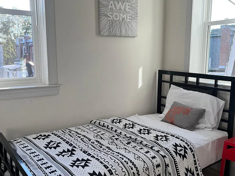 Level 3
Bedroom 3
YOU CAN HAVE 2 TWIN BEDS OR 1 QUEEN BED