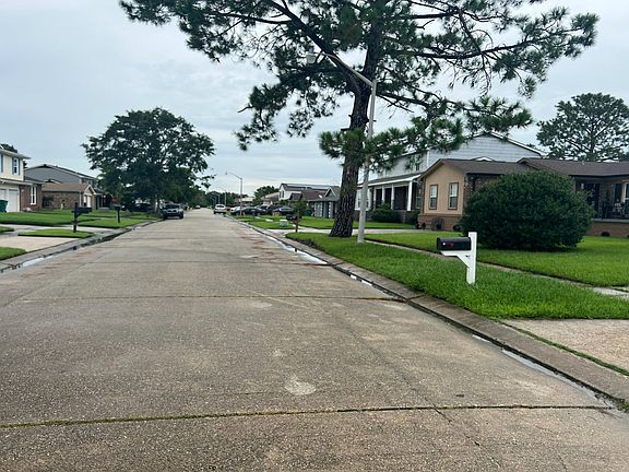 5th image of 3844 Woodbriar Dr