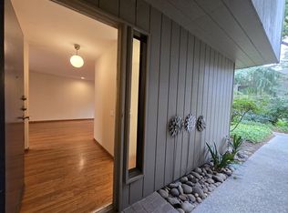 1036 Vanderbilt Way, Sacramento, CA 95825