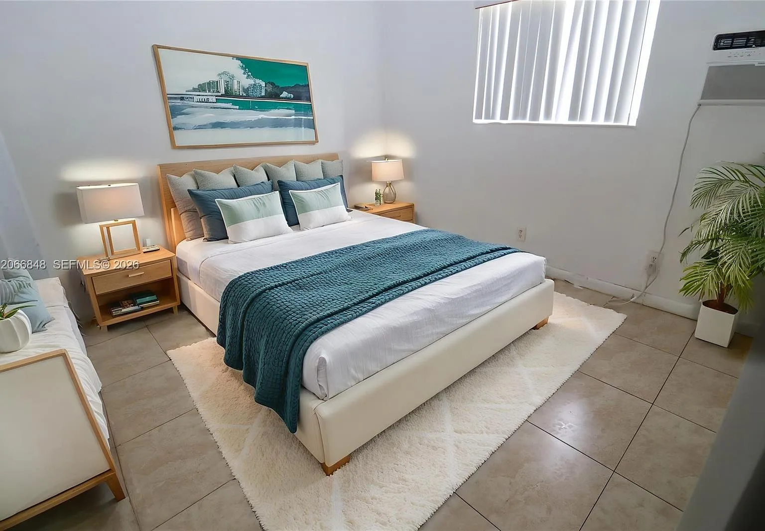 Taft Villas — Photo 4