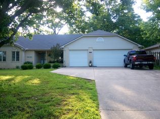 21898 Meadow Wood Dr, Siloam Springs, AR 72761