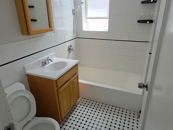 4th image of 75 N 7th St APT 302