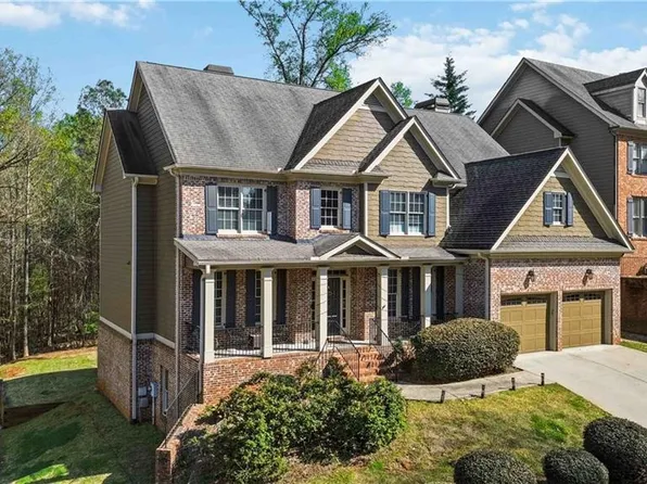 1331 Ashbury Park Dr NE, Hoschton, GA 30548