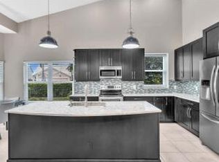 8253 Horseshoe Bay Rd, Boynton Beach, FL 33472