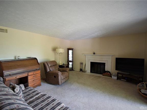 4th image of 1105 Snowshoe Trl APT 9