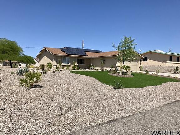 3rd image of 2255 Alpine Dr