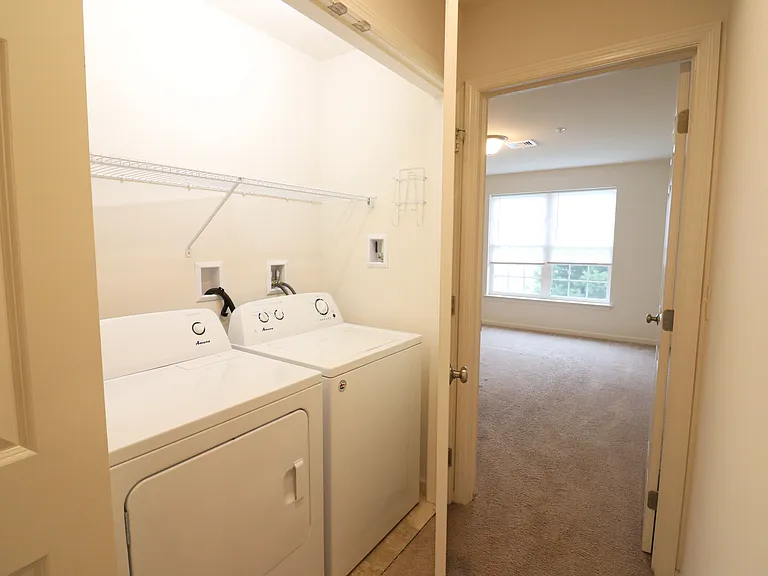 1605 W Main St #E — Photo 18