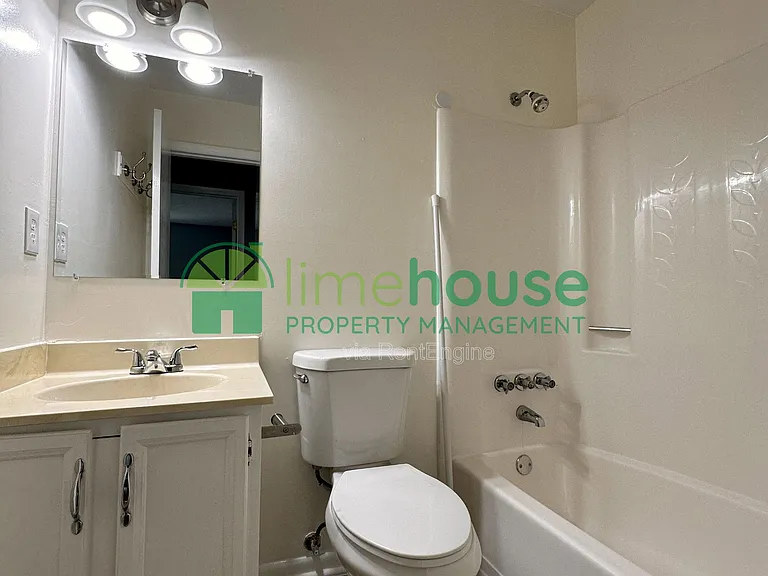 1318 River Birch Run S — Photo 12