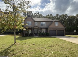 310 Savannah Dr, Senoia, GA