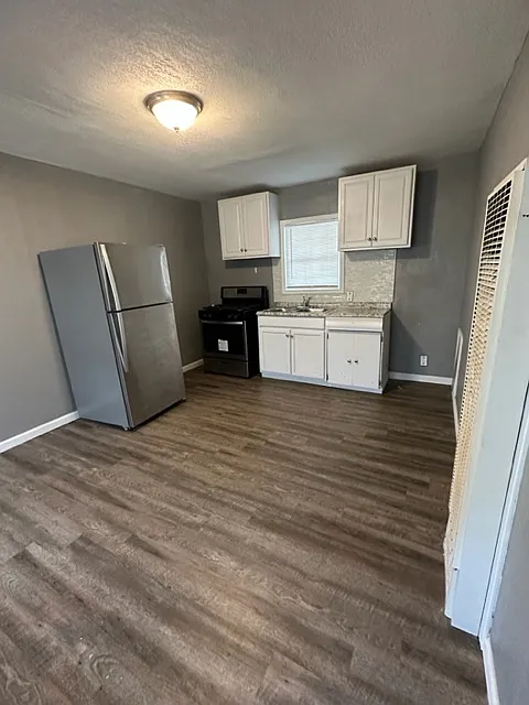 305 5th Avenue Unit #2 - 1 — Photo 3