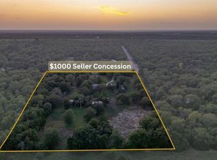 664 Hidden Oaks Dr, Elgin, TX 78621