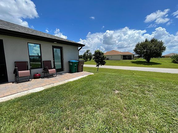 4th image of 2116 NE 8th Pl