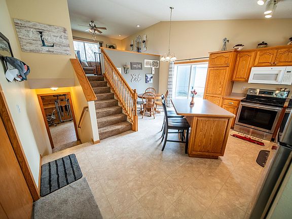 5th image of 1154 Peregrine Dr SE