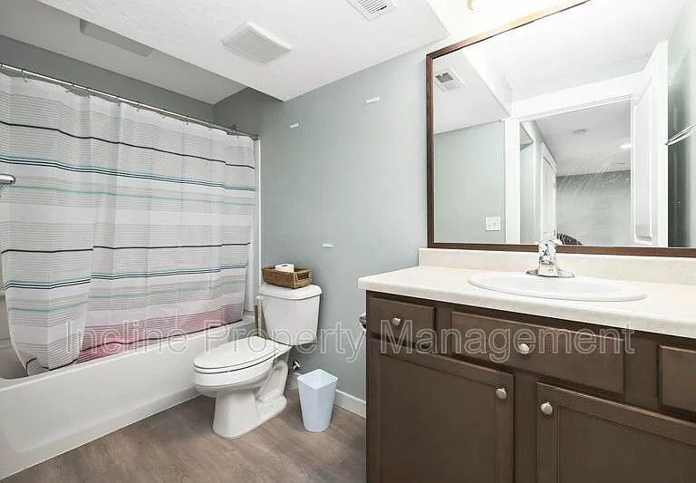 4438 E Hurstbourne Dr — Photo 11
