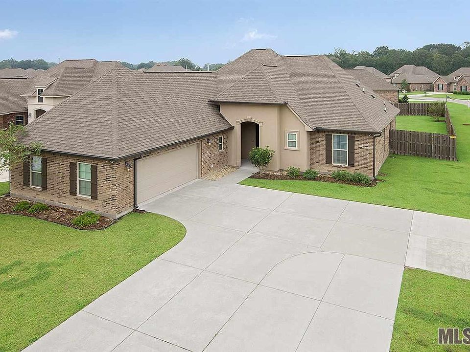 1st image of 13150 Ellendale Dr