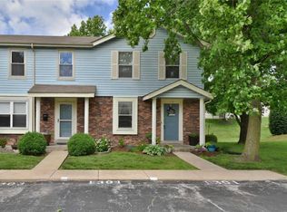 1301 Summergate Pkwy, Saint Charles, MO 63303