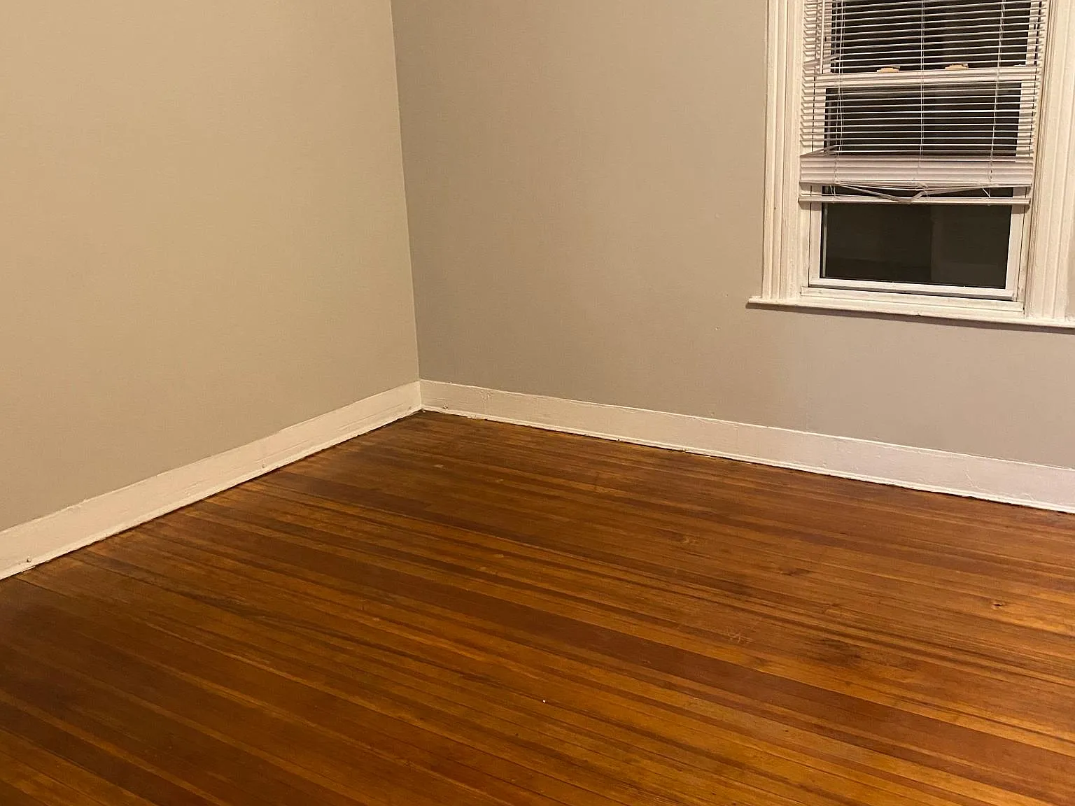 3 bed, 3791 sqft, $1,200 — Photo 2