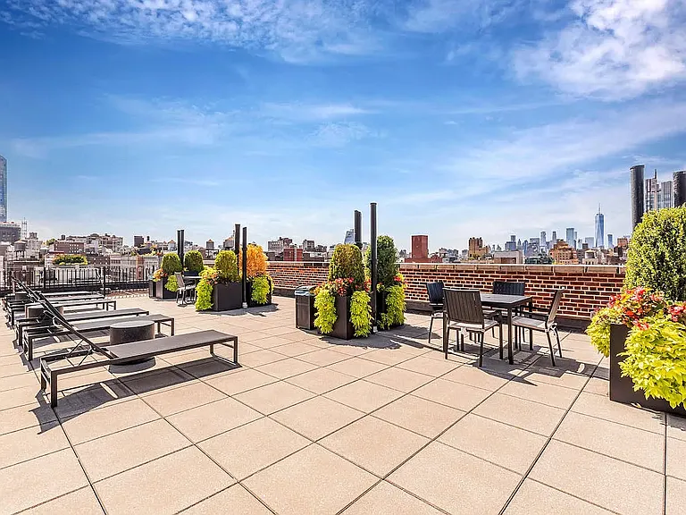 208 W 23rd St #203 — Photo 7