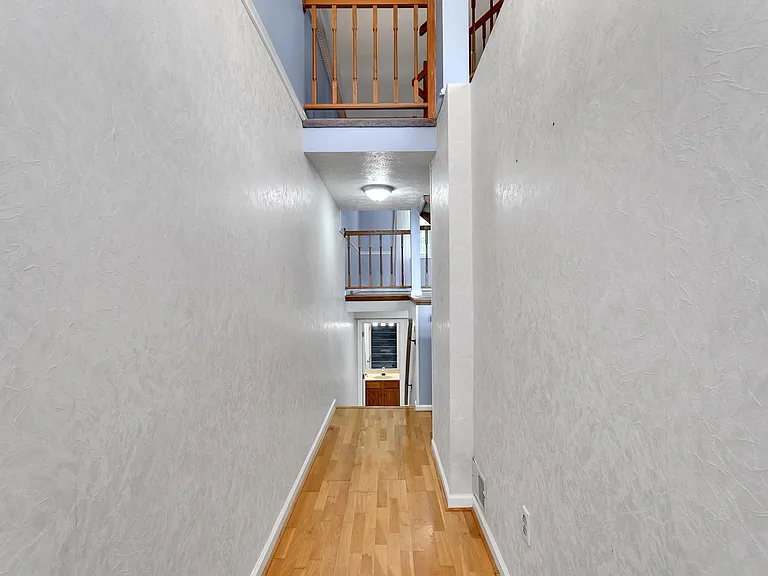 3014 Estate Dr — Photo 16