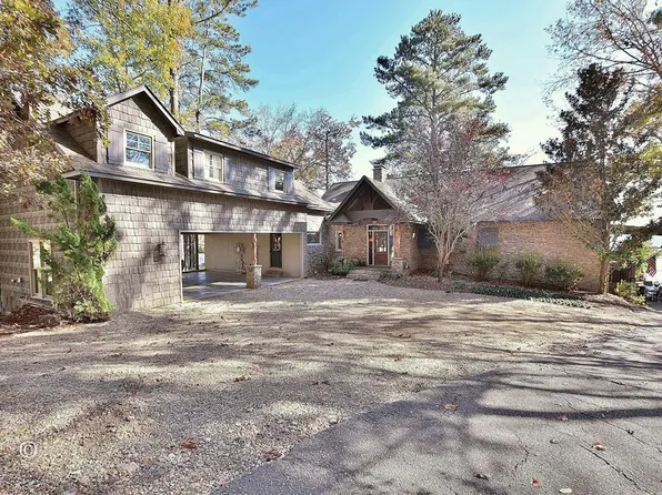 353 Pinetree Rd, Hamilton, GA 31811