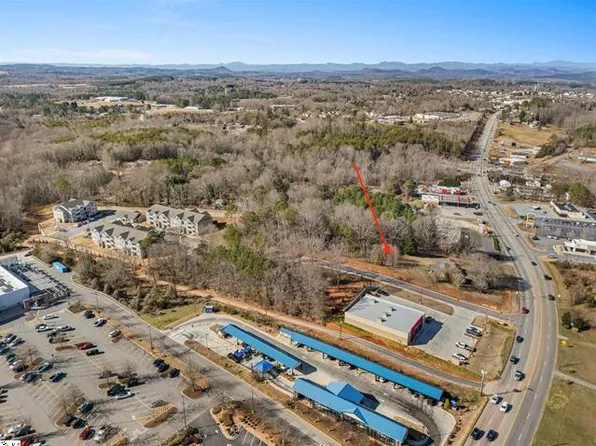 2663 Gentry Memorial Hwy, Pickens, SC 29671