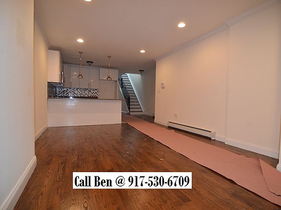 2nd image of 648 Chauncey St #2