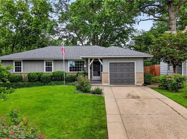 1965 W 73rd St, Prairie Village, KS 66208