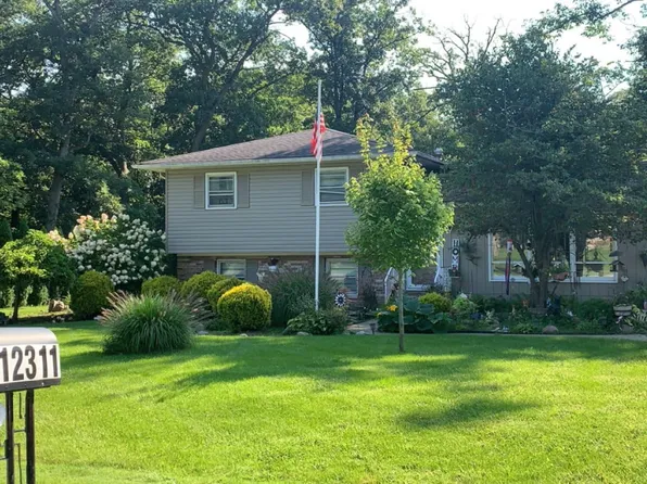 12311 Alexander St, Cedar Lake, IN 46303